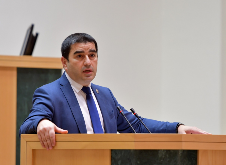 “ჩემი პოზიციაა, რომ უნდა დავივიწყოთ მიხეილ სააკაშვილი, ვაცადოთ მას, რომ მოიხადოს თავისი სასჯელი”-შალვა პაპუაშვილი