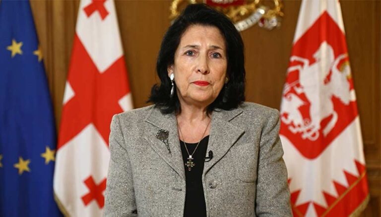 პოლიციამ უნდა დააშოროს “ძველი ბიჭების” და ნარკომანების ძალადობრივი ჯგუფები საარჩევნო უბნებიდან – დროული რეაგირება გევალებათ! -სალომე ზურაბიშვილი