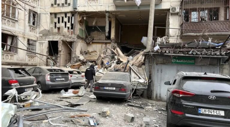 სამტრედიის ქუჩაზე საცხოვრებელი კორპუსში აფეთქება მოხდა