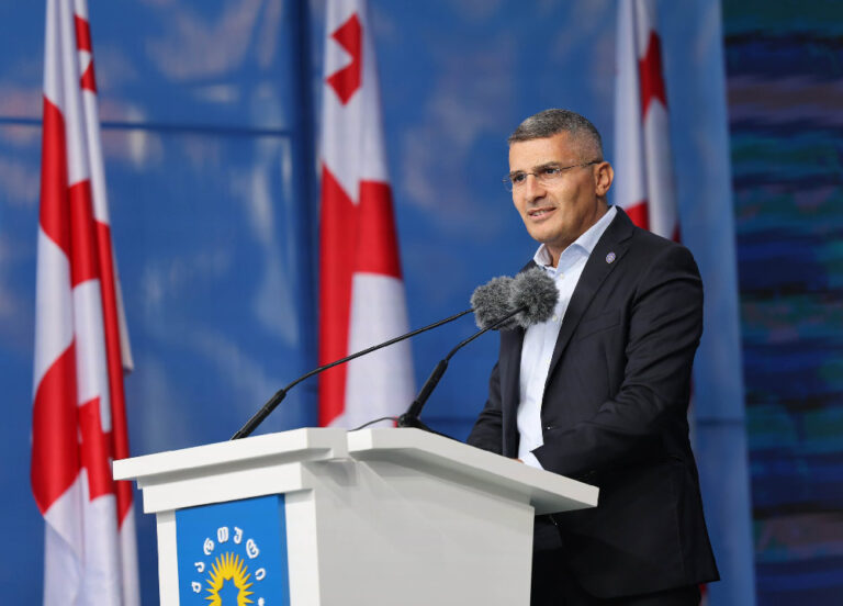მთელ მსოფლიოს 26 ოქტომბერს უნდა დავანახოთ, რომ ქართველი ხალხი არასდროს დადგება თავისი ქვეყნის გამყიდველების მხარეს, ქართველ ხალხს აგენტურას ვერავინ შეასაღებს ევროპელებად-მამუკა მდინარაძე