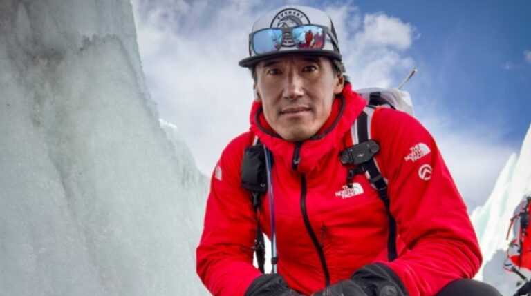 ერთი საუკუნის განმავლობაში, უგზო-უკვლოდ დაკარგული ბრიტანელი მთამსვლელის ცხედრის ნარჩენები იპოვეს