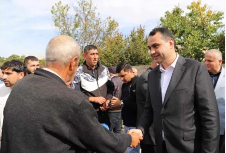 “ქართული ოცნება- დემოკრატიული საქართველოს” მარნეულის დელეგატი ზაურ დარგალი ყულარის ადმინისტრაციულ ერთეულში შემავალი სოფლების მოსახლეობას შეხვდა