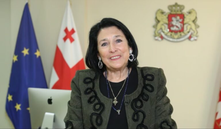 ორბელიანების სასახლეში ვარ, ღამესაც აქ ვატარებ, ხვალ, 10:00 საათზე გელოდებით -სალომე ზურაბიშვილი