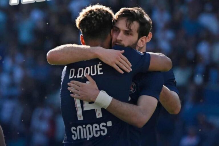 ხვიჩა კვარაცხელია “პარი სენ-ჟერმენთან” ერთად საფრანგეთის ჩემპიონი გახდა